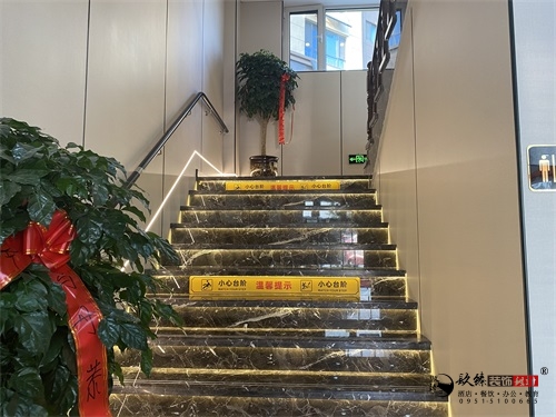 石嘴山餐廳裝修設(shè)計(jì)實(shí)景圖|镹臻設(shè)計(jì)